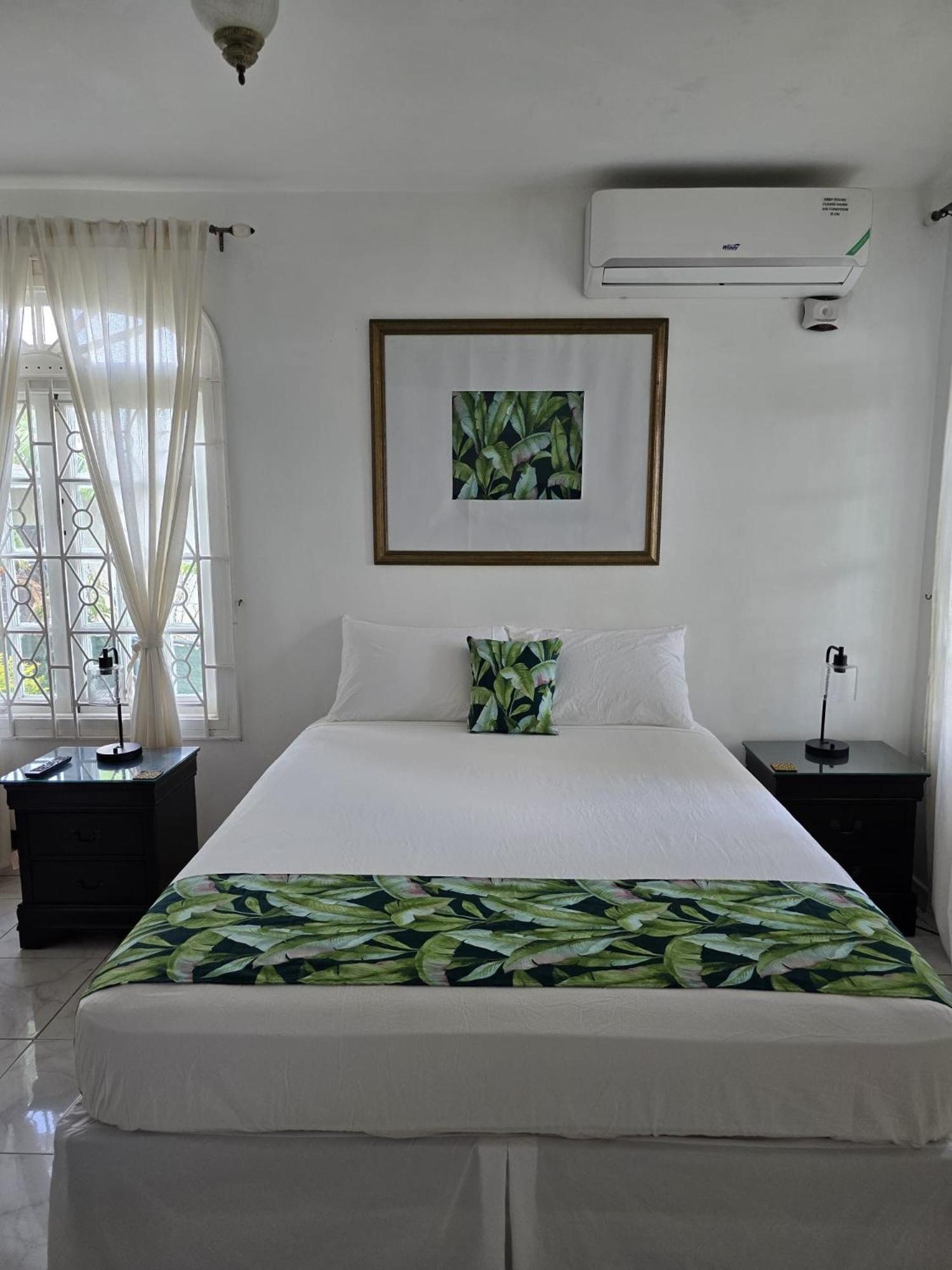 Paradise Palms Jamaica Vacation Rental Montego Bay Buitenkant foto