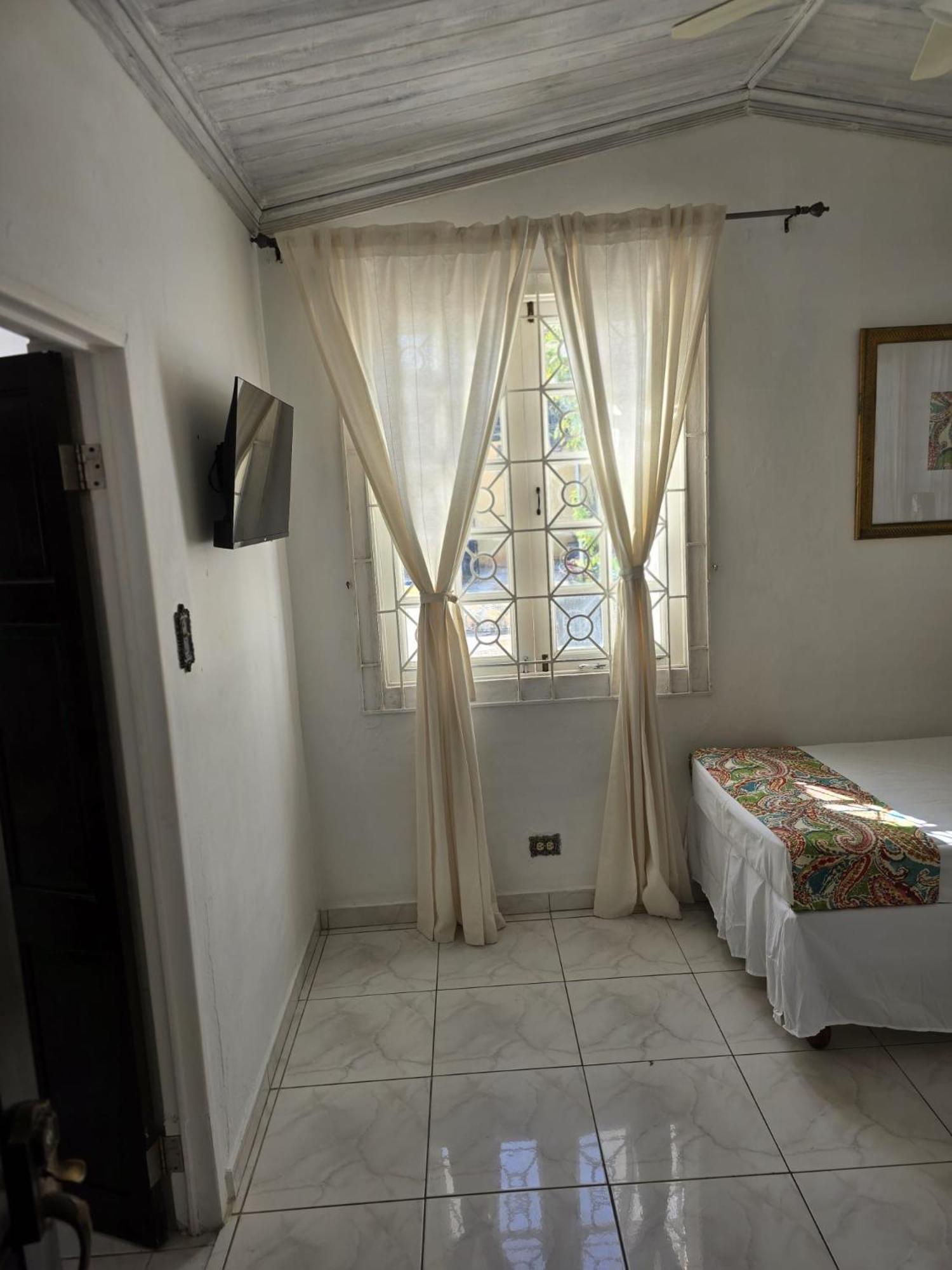 Paradise Palms Jamaica Vacation Rental Montego Bay Buitenkant foto