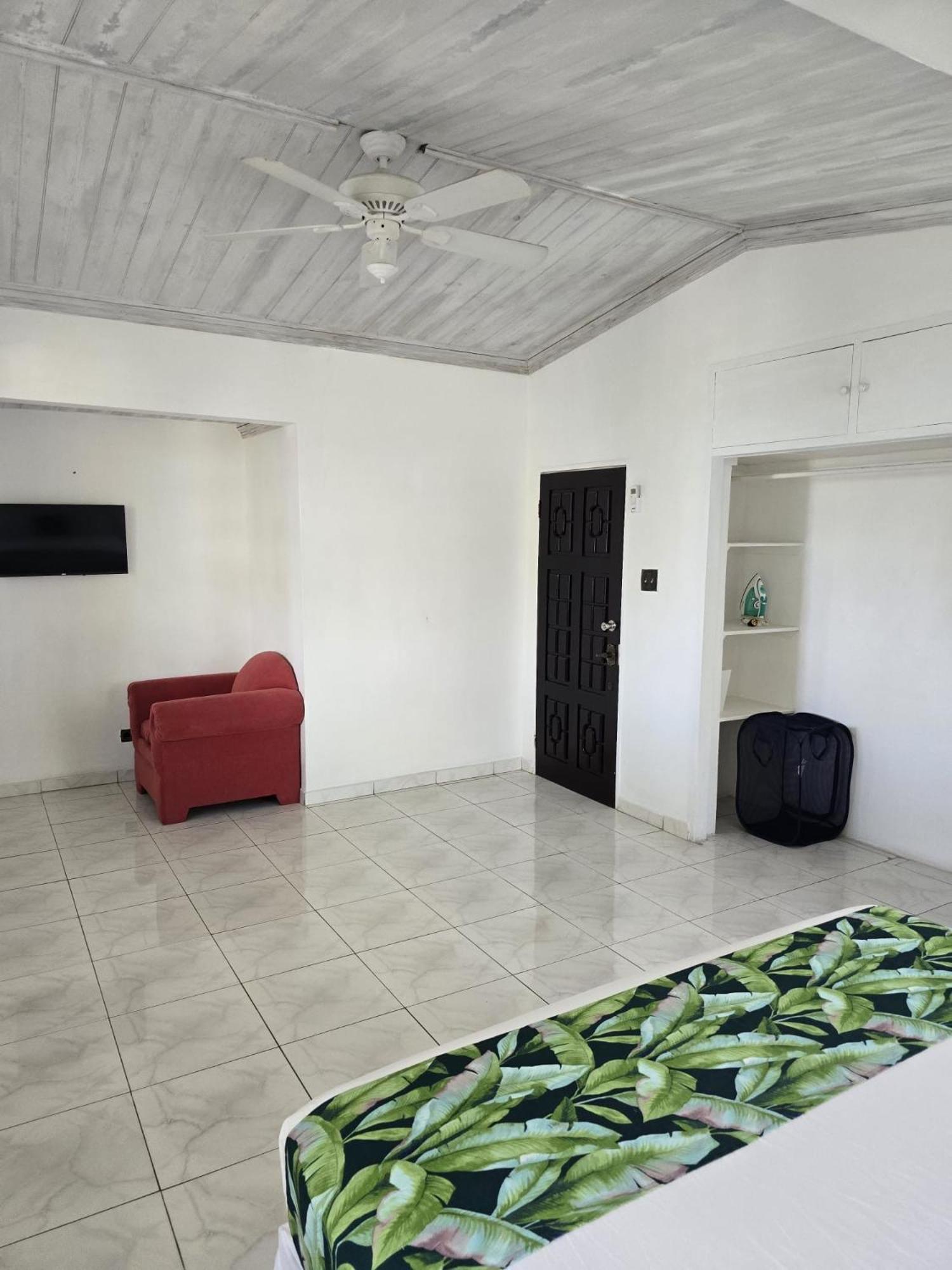 Paradise Palms Jamaica Vacation Rental Montego Bay Buitenkant foto