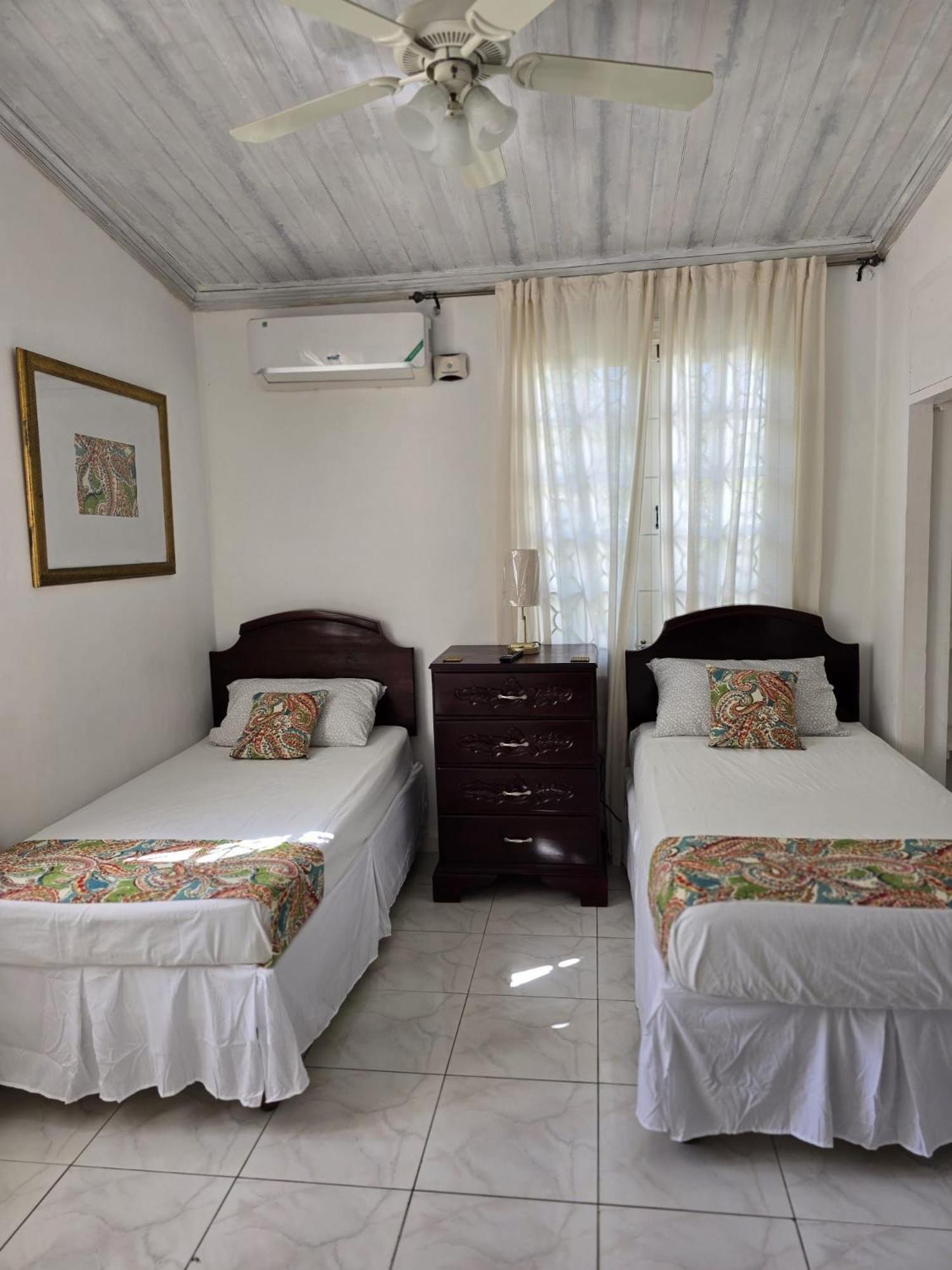 Paradise Palms Jamaica Vacation Rental Montego Bay Buitenkant foto